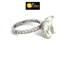 Lab Grown Diamond Engagement Ring