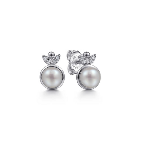 Pearl Earring