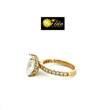 Lab Grown Diamond Engagement Ring