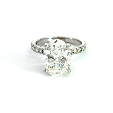 Lab Grown Diamond Engagement Ring