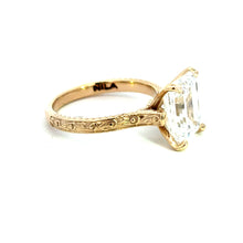 Lab Grown Diamond Engagement Ring
