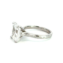 Lab Grown Diamond Engagement Ring