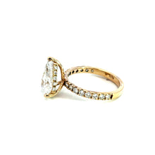 Lab Grown Diamond Engagement Ring